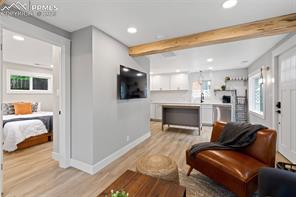 810 E Espanola Street