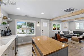 810 E Espanola Street