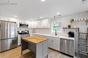 810 E Espanola Street