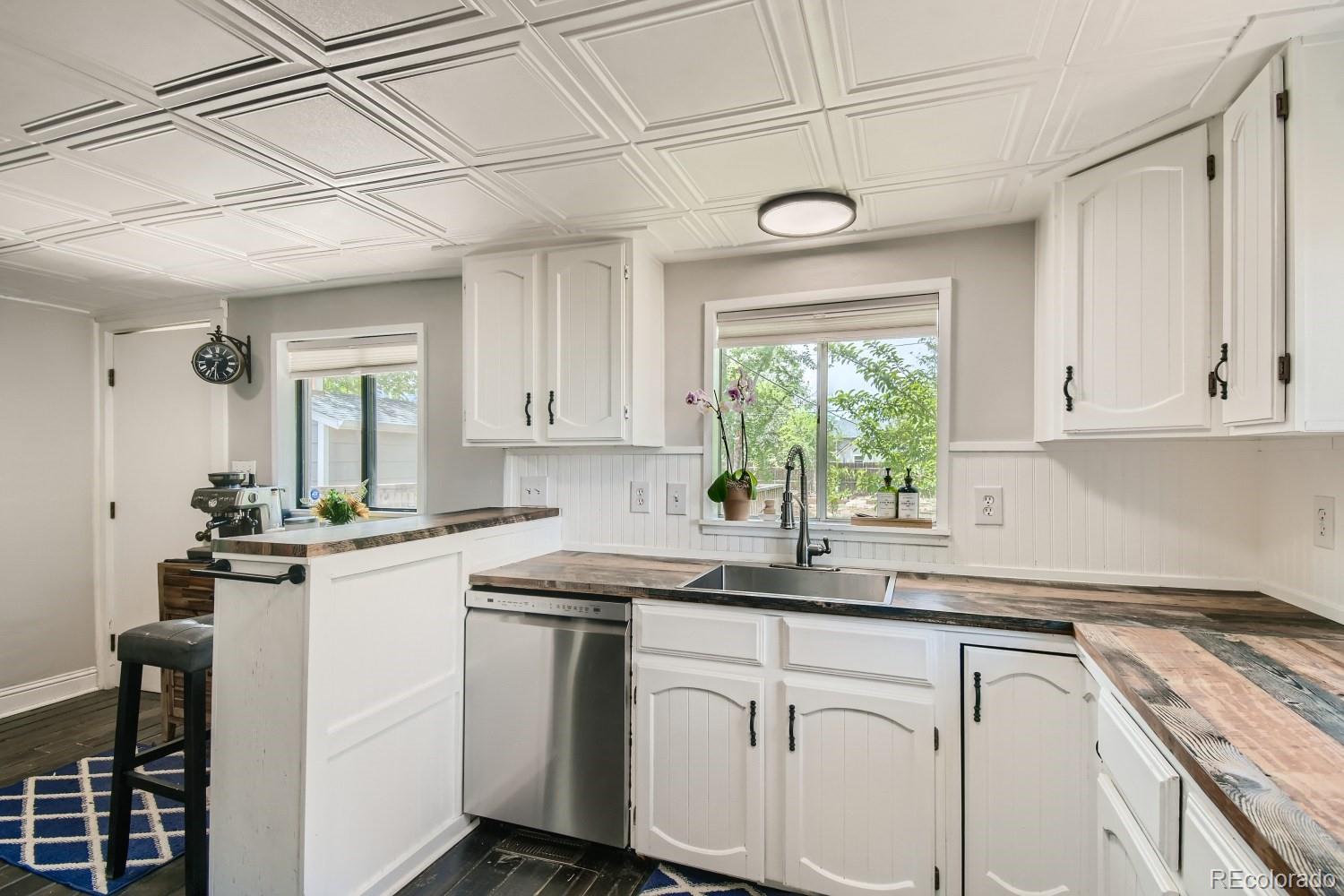 157 N 7th Avenue