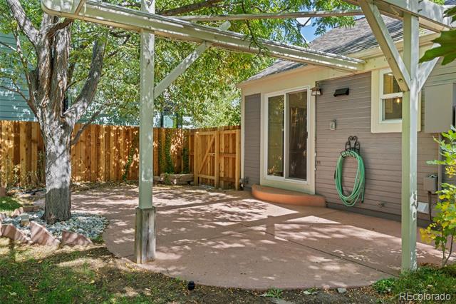 301 Van Buren Court