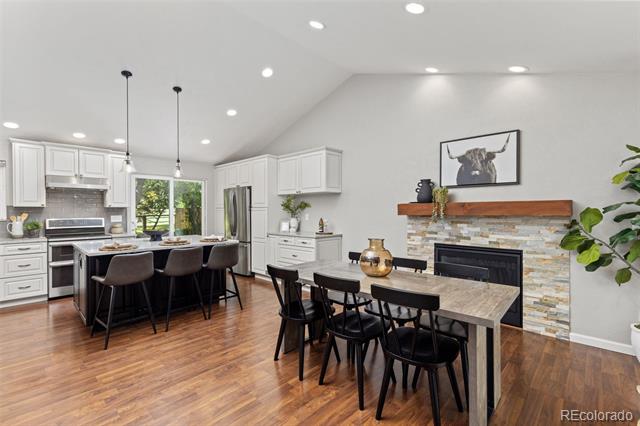 301 Van Buren Court