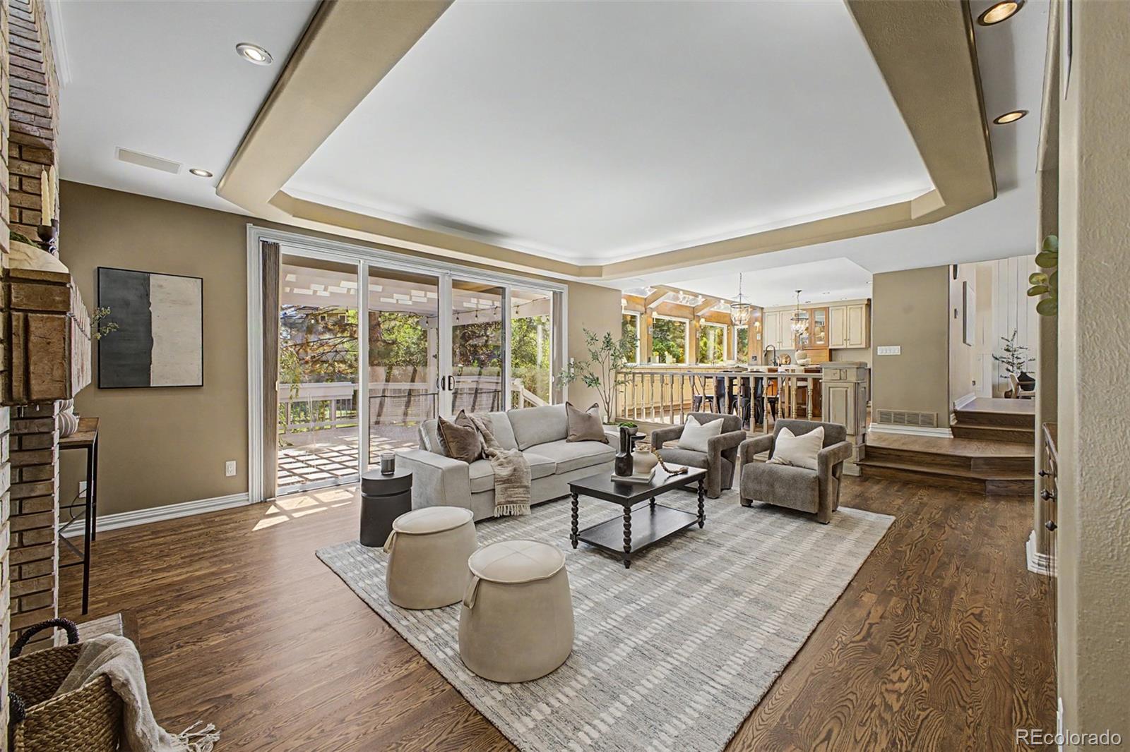 5238 E Nichols Drive