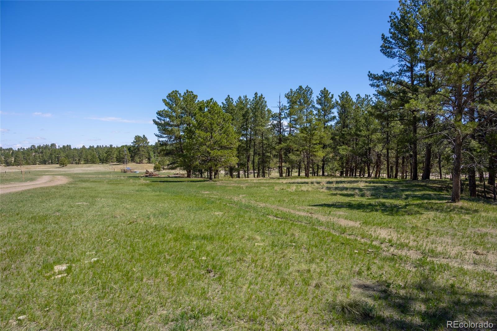 39832 Onyx Trail