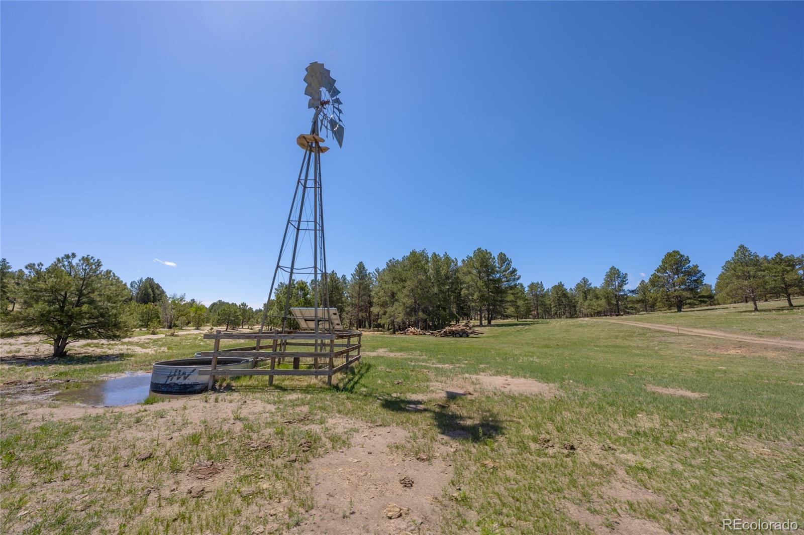 39832 Onyx Trail