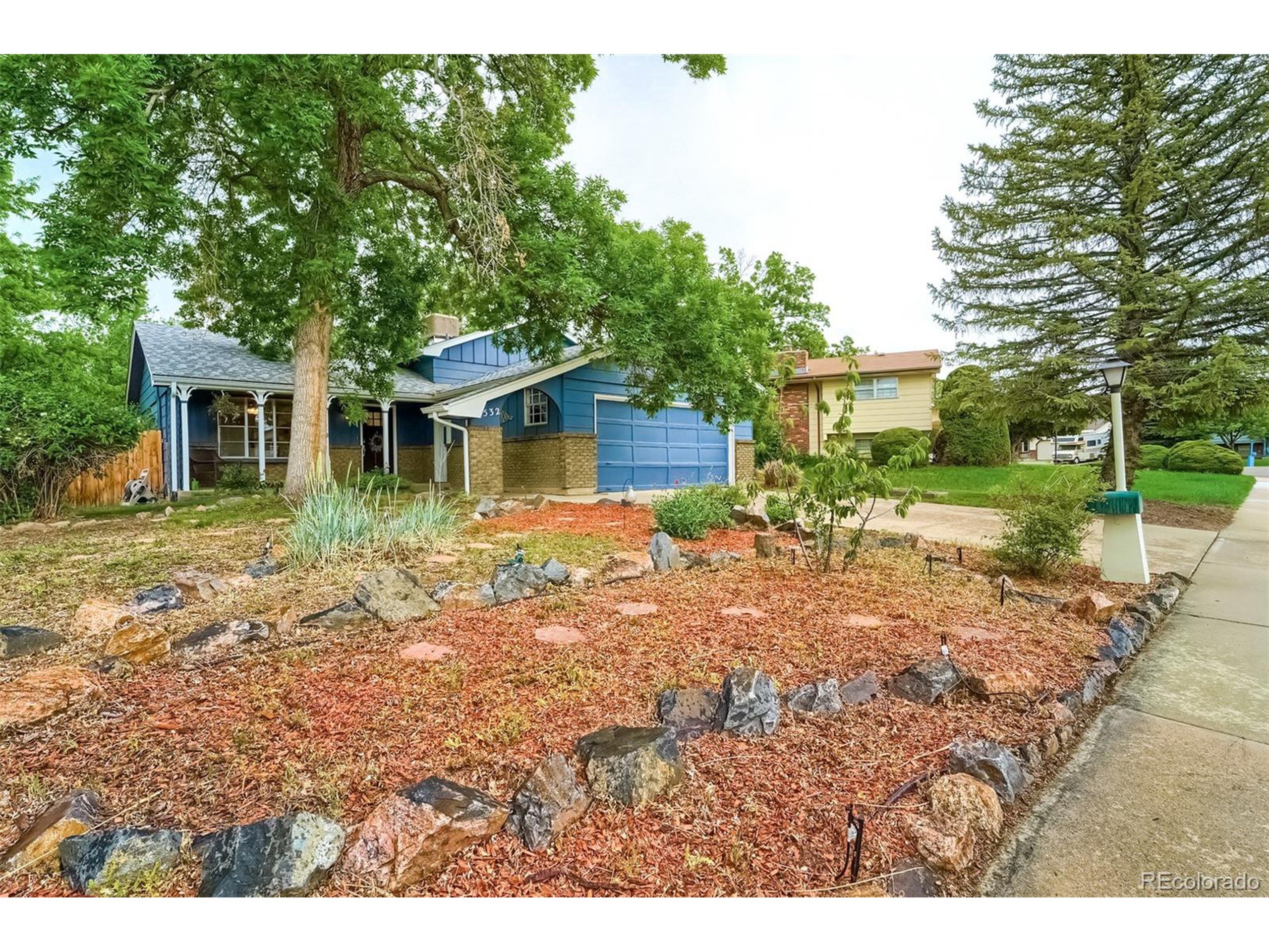 2532 Stratford Ln