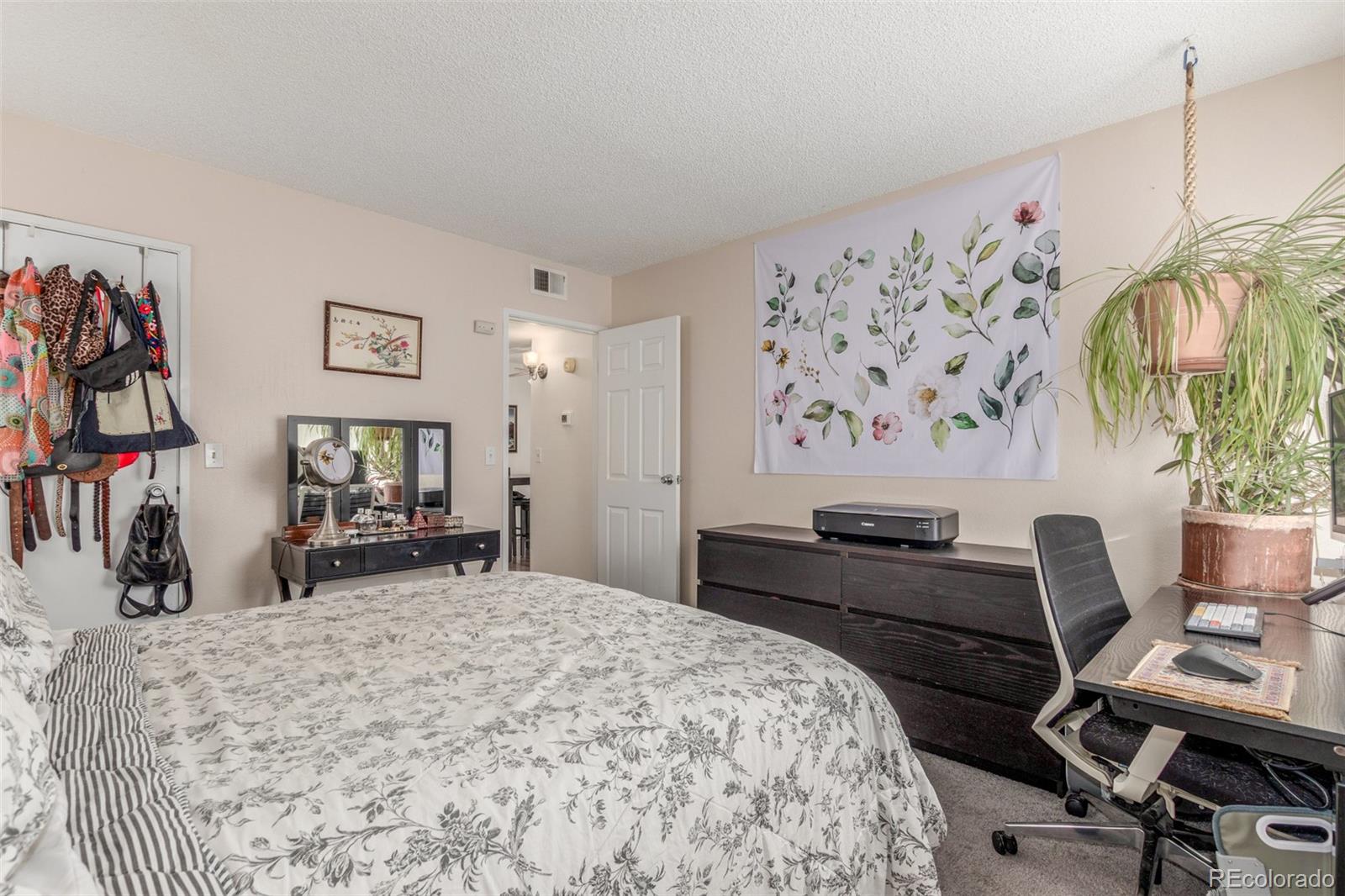 8335 Fairmount Drive Unit: 9-104