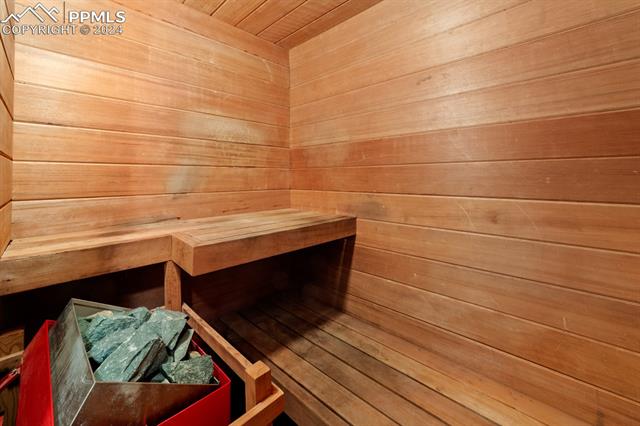 4924 W Chippewa Drive