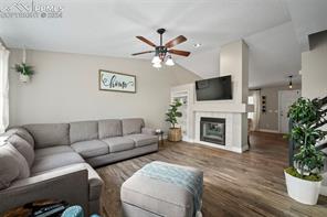 3175 Richmond Drive