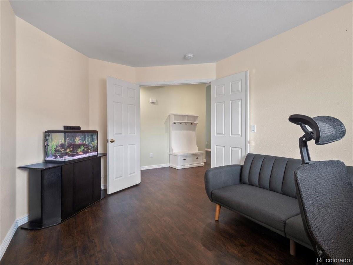 4276 S Eldridge Street Unit: 202