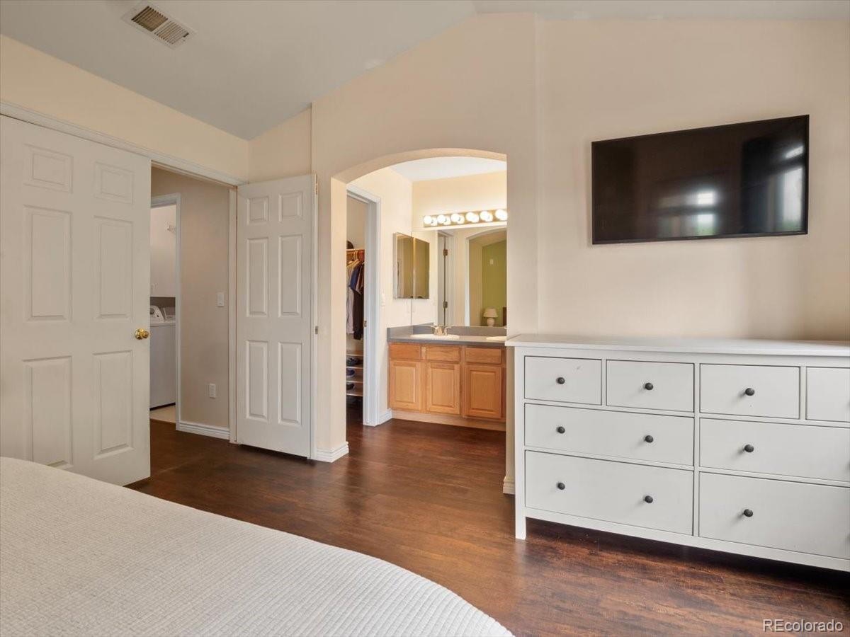 4276 S Eldridge Street Unit: 202