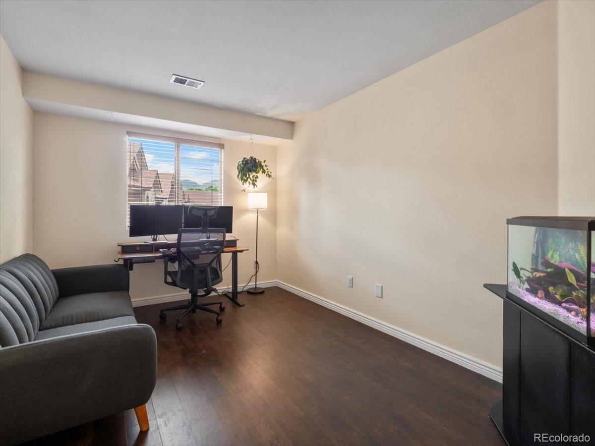 4276 S Eldridge Street Unit: 202
