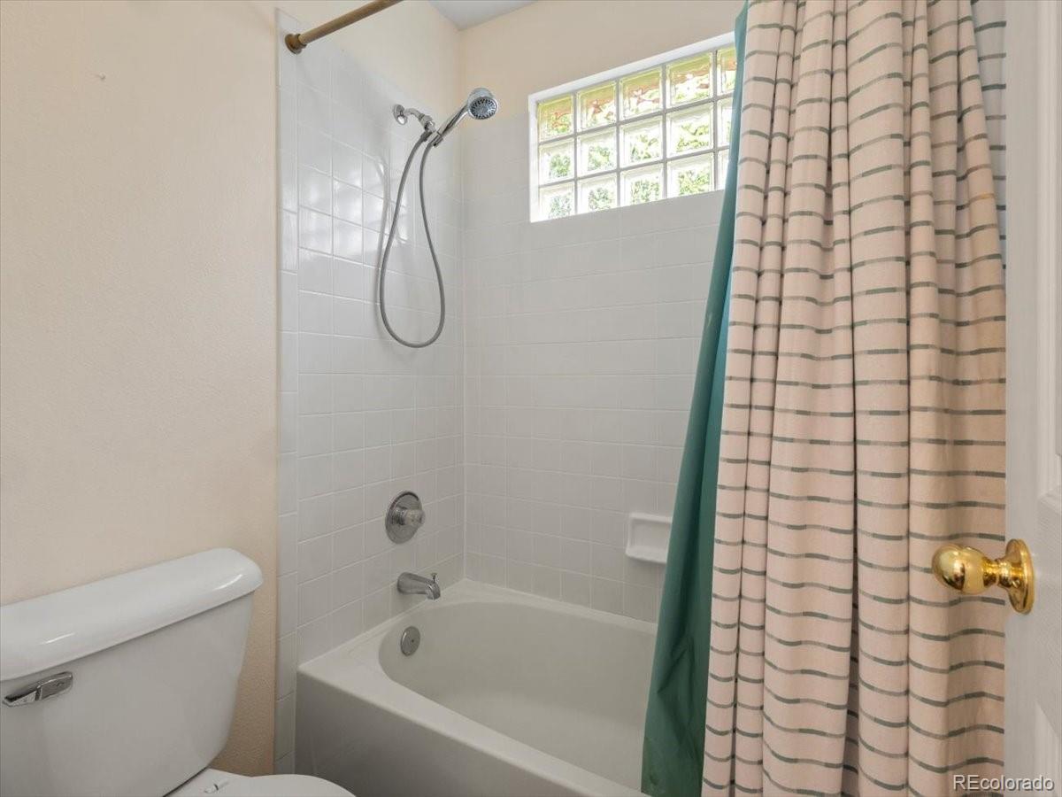 4276 S Eldridge Street Unit: 202