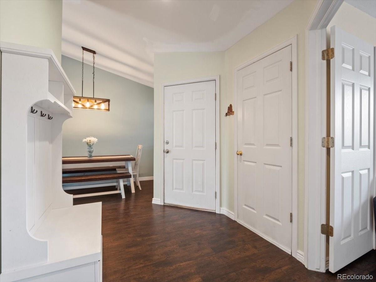 4276 S Eldridge Street Unit: 202