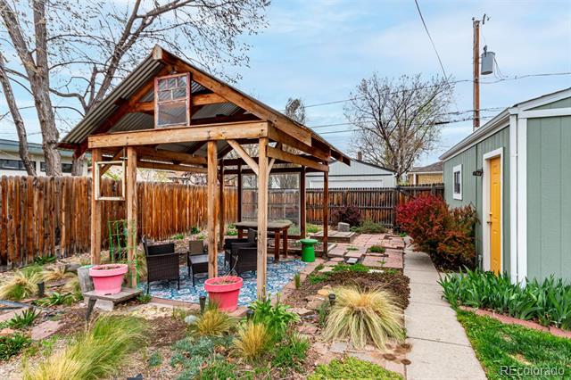 2664 Dahlia Street