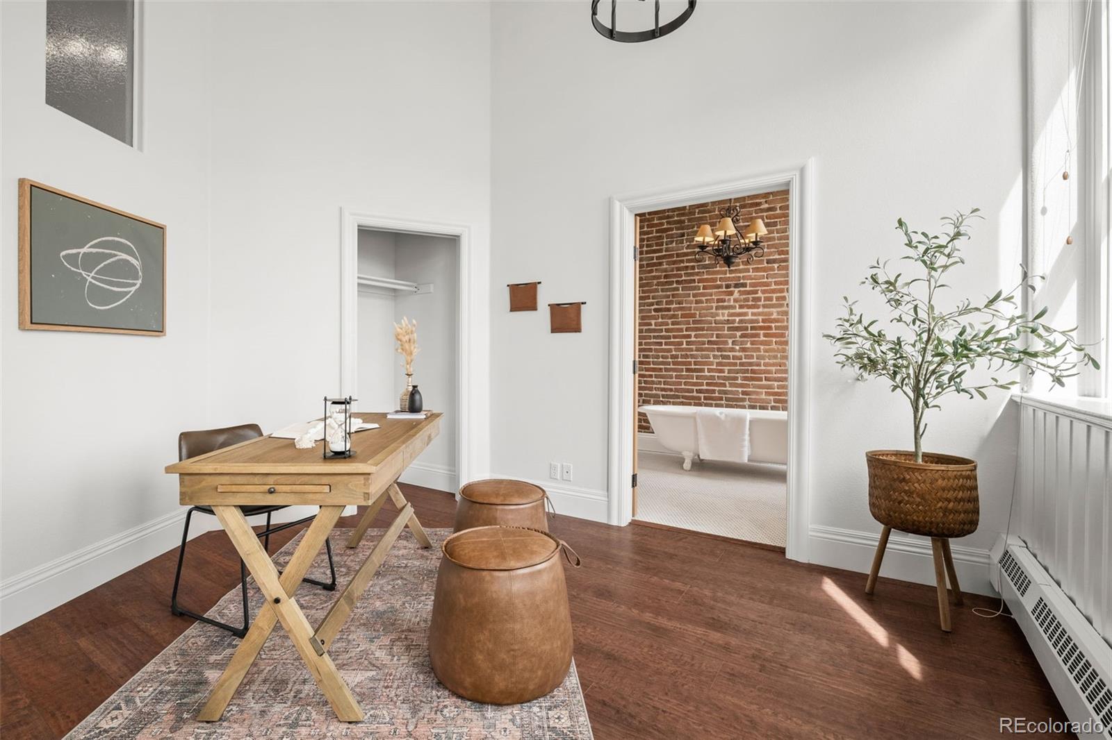 1140 Columbine Street Unit: 206