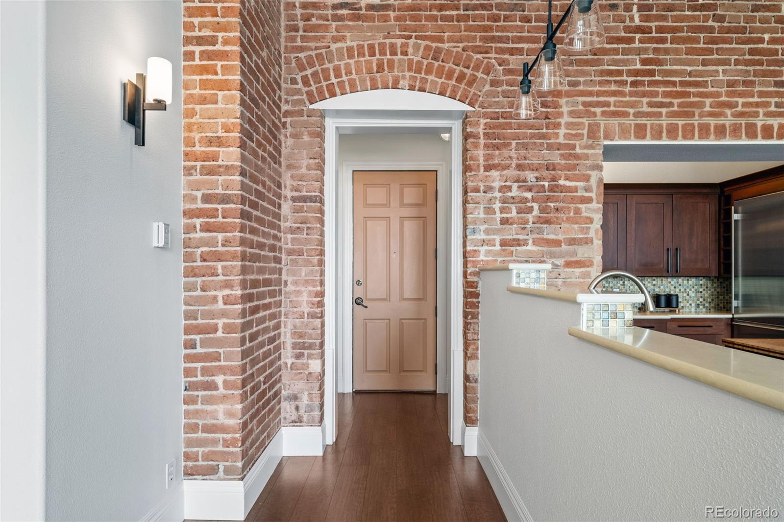 1140 Columbine Street Unit: 206