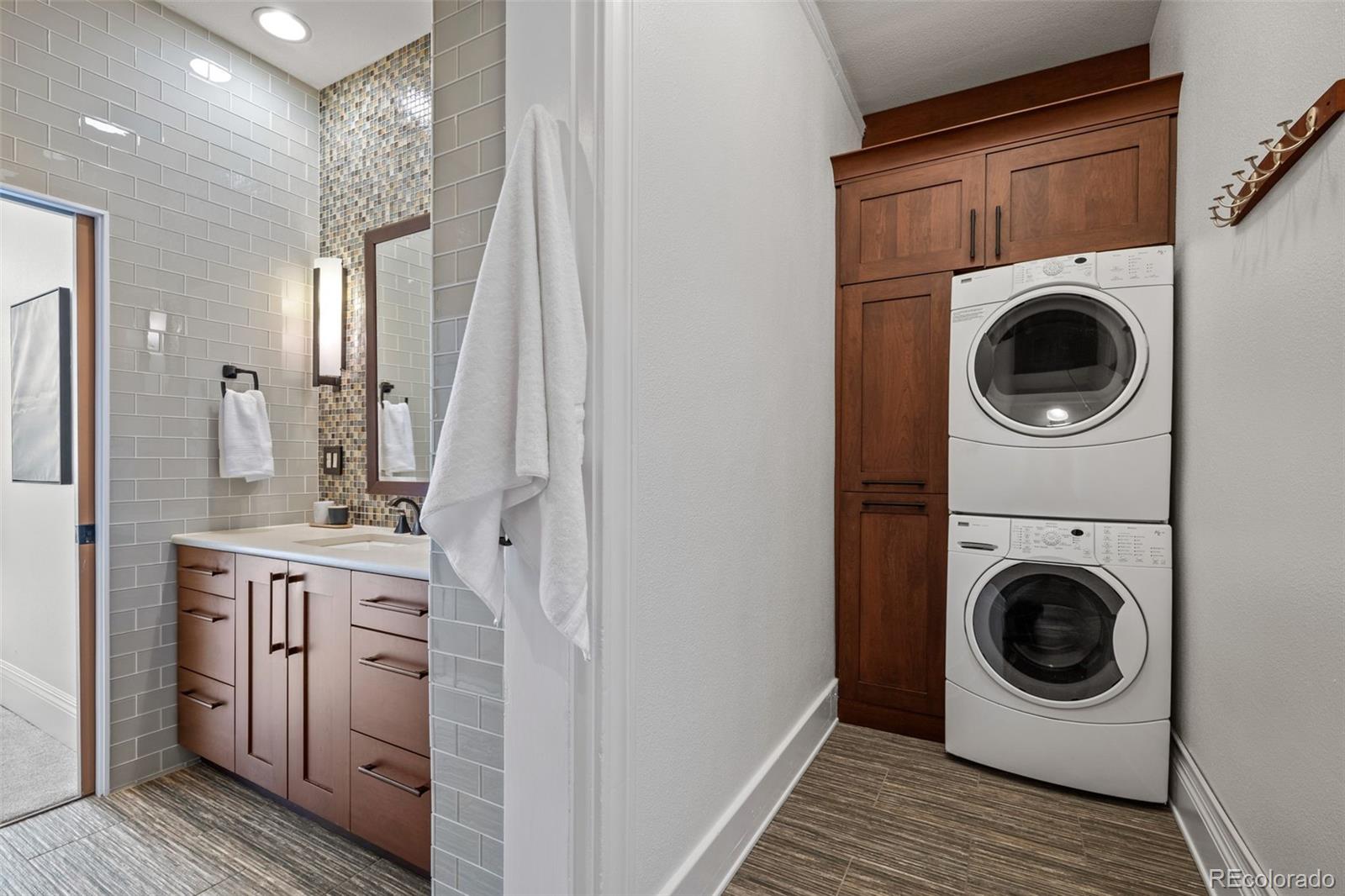 1140 Columbine Street Unit: 206