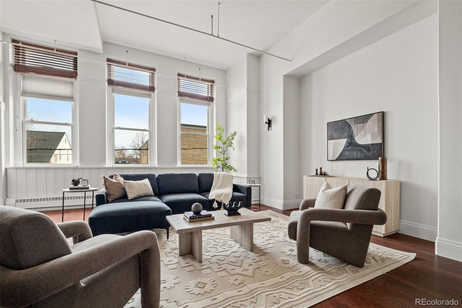 1140 Columbine Street Unit: 206