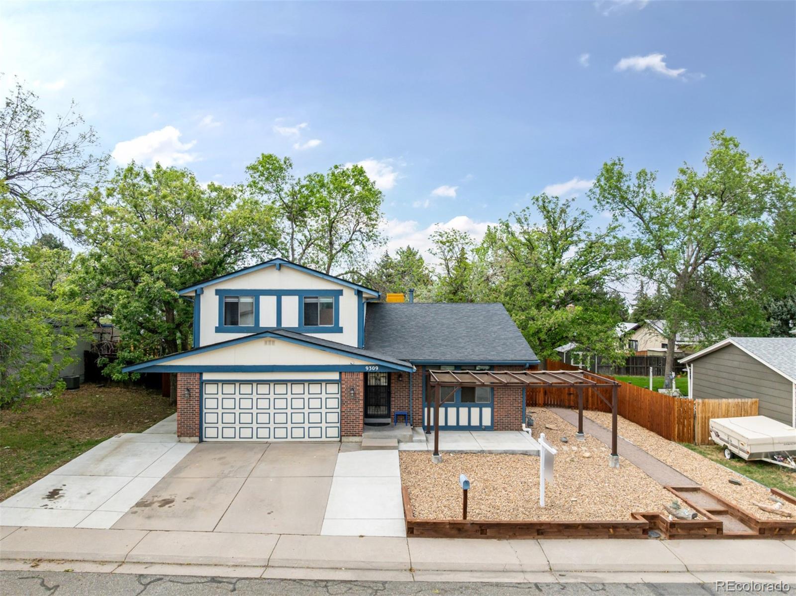 9309 W 76th Avenue