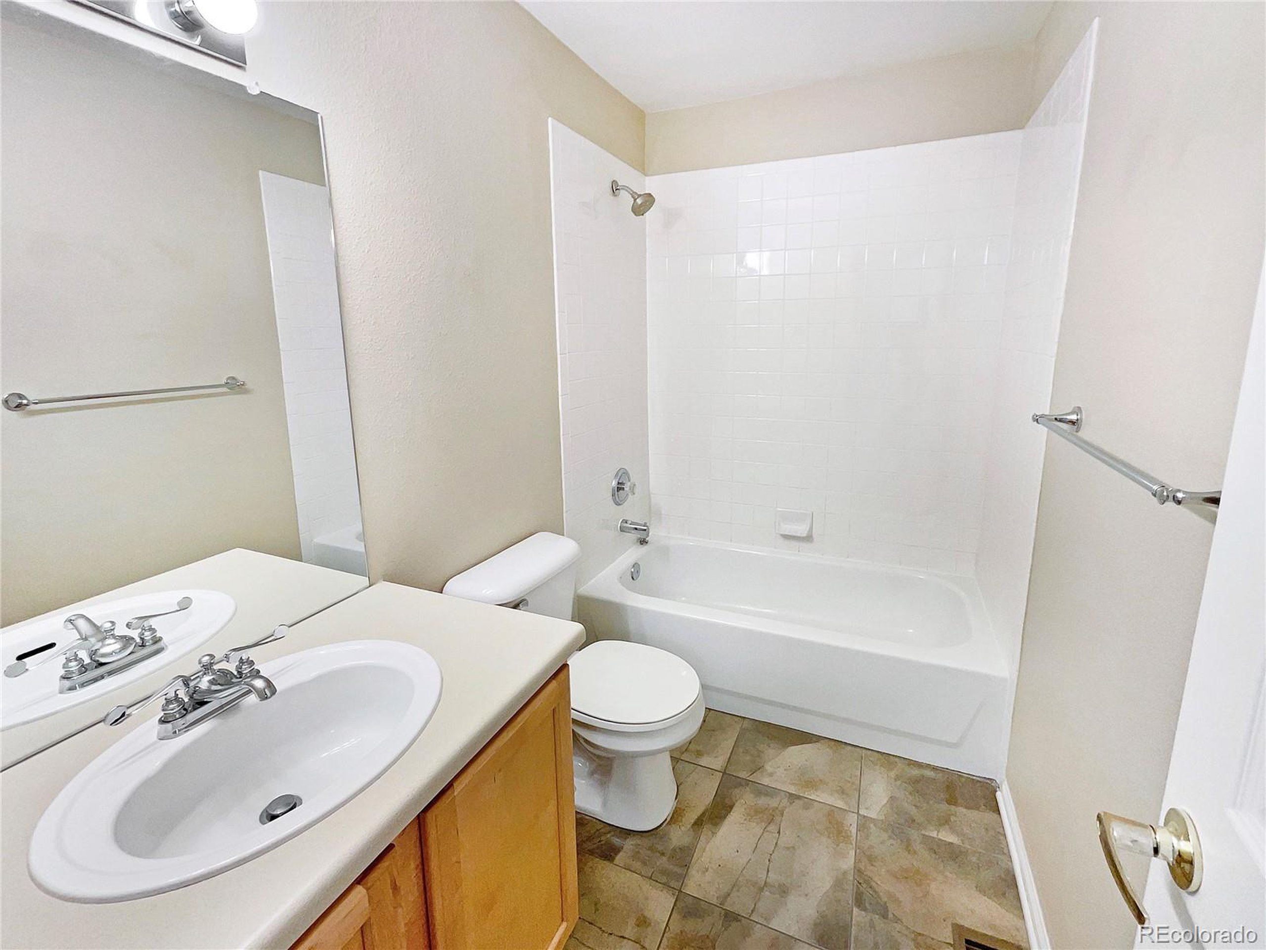 2855 Rock Creek Cir Unit: 202