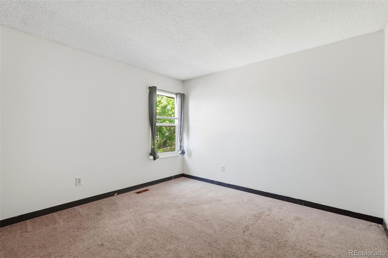 3040 Purgatory Drive