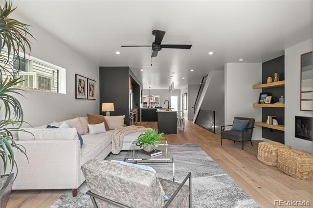 2122 S Cherokee Street