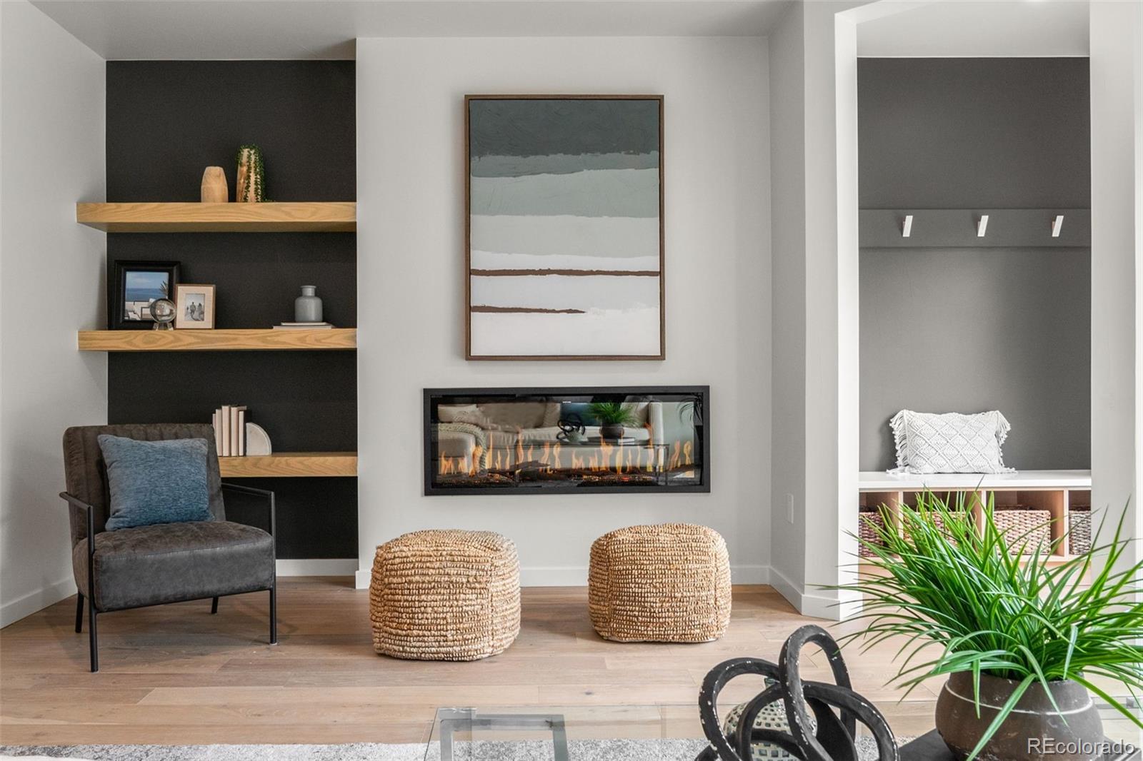 2122 S Cherokee Street