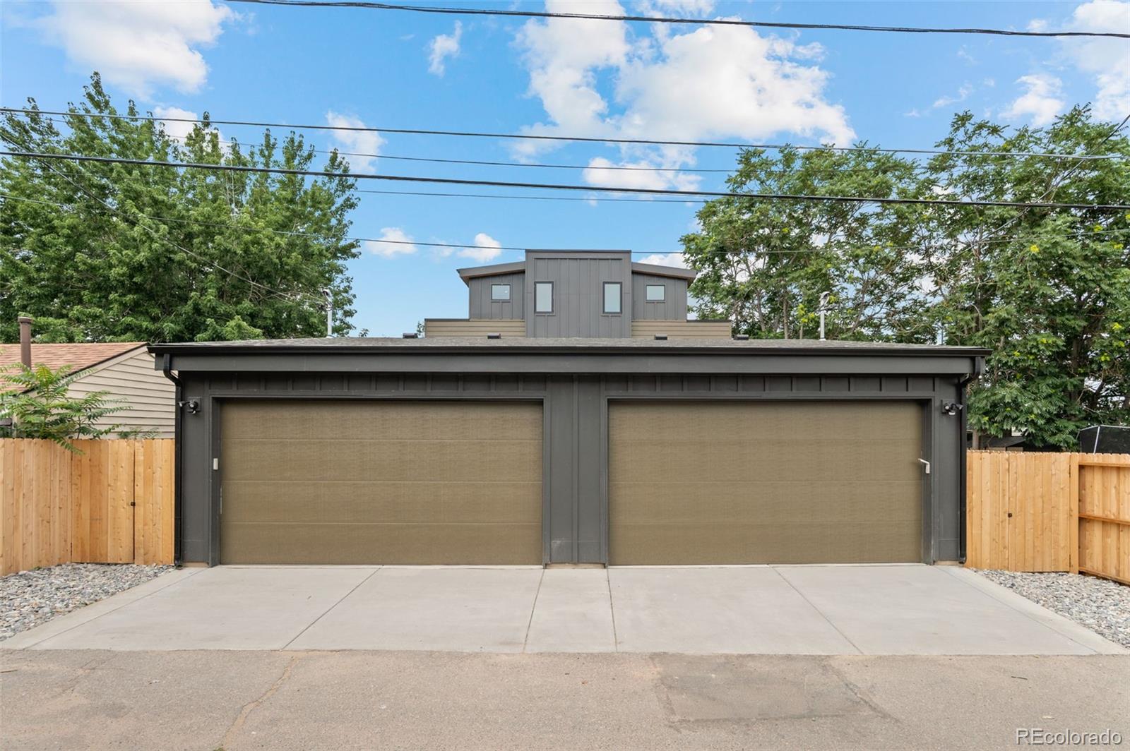 2122 S Cherokee Street