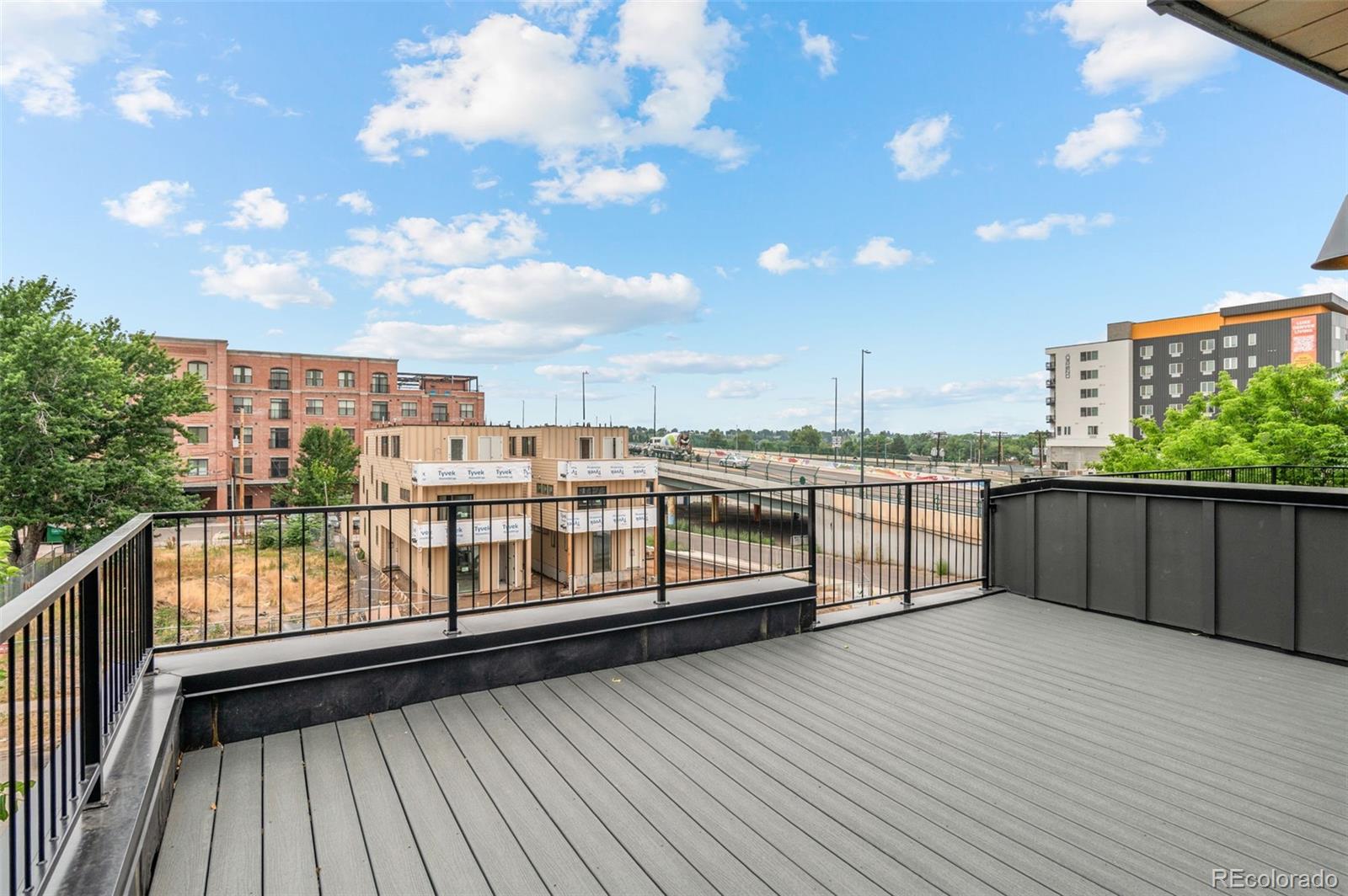 2122 S Cherokee Street