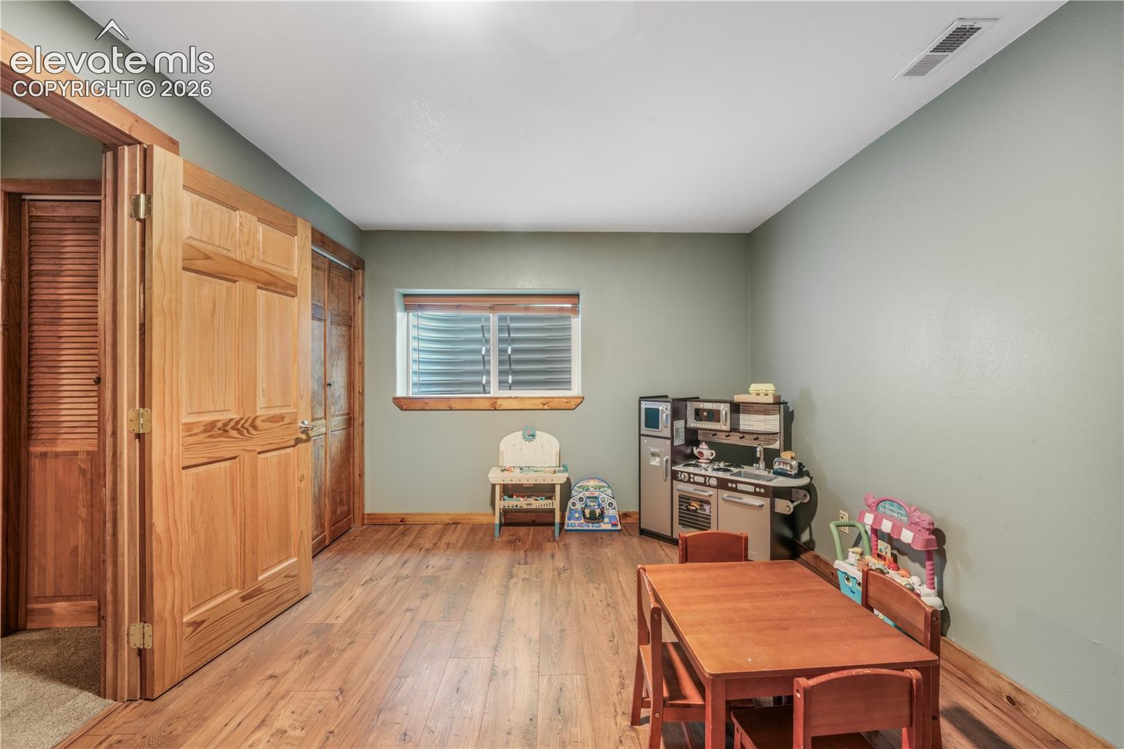 5580 Flag Way