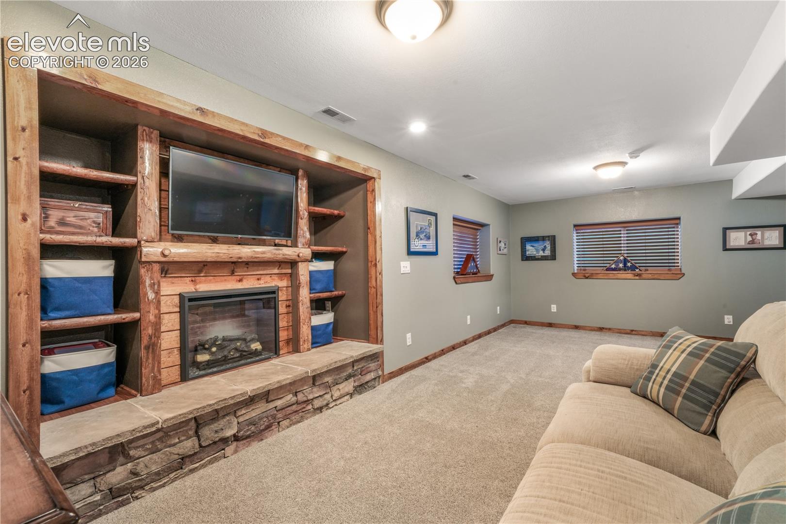 5580 Flag Way