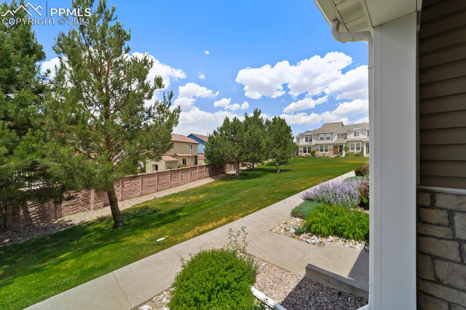 8710 Bamboo Grove