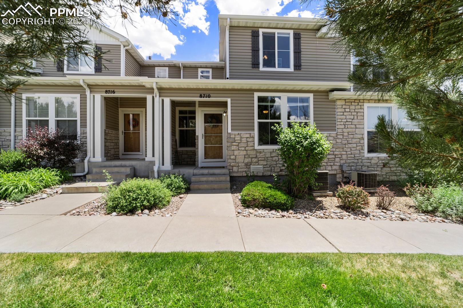 8710 Bamboo Grove