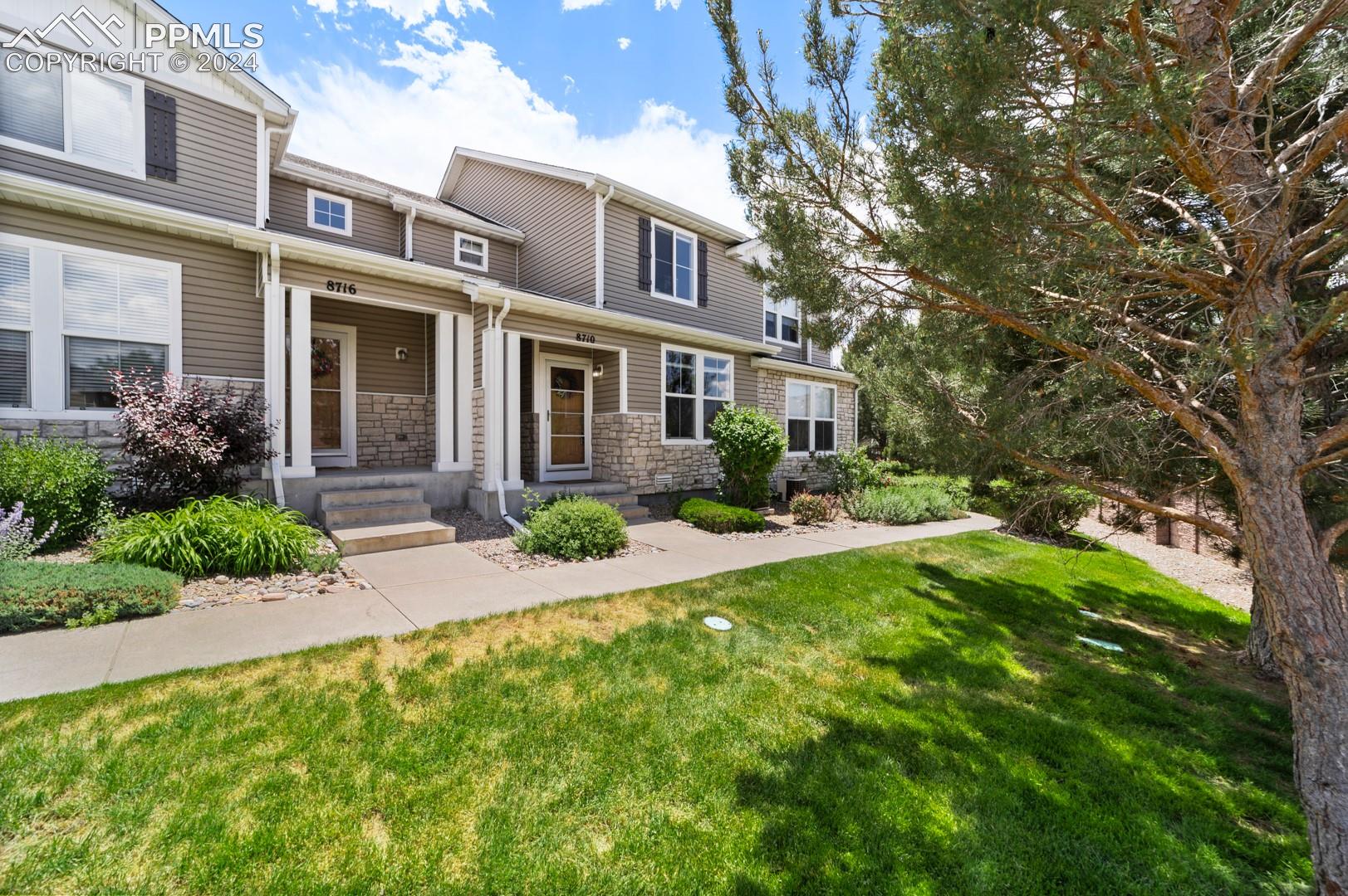 8710 Bamboo Grove