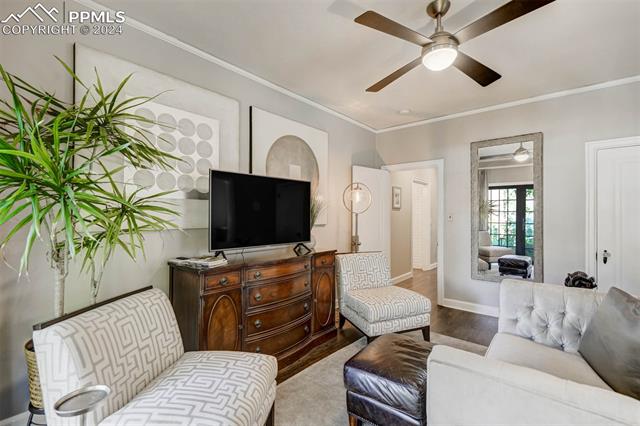 1424 N Cascade Avenue