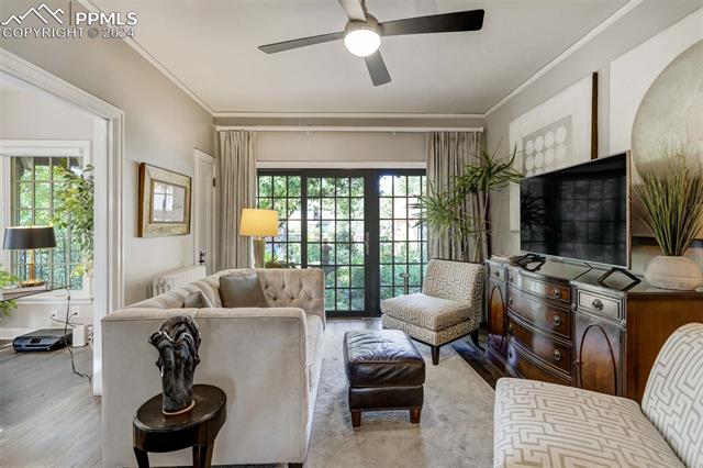 1424 N Cascade Avenue