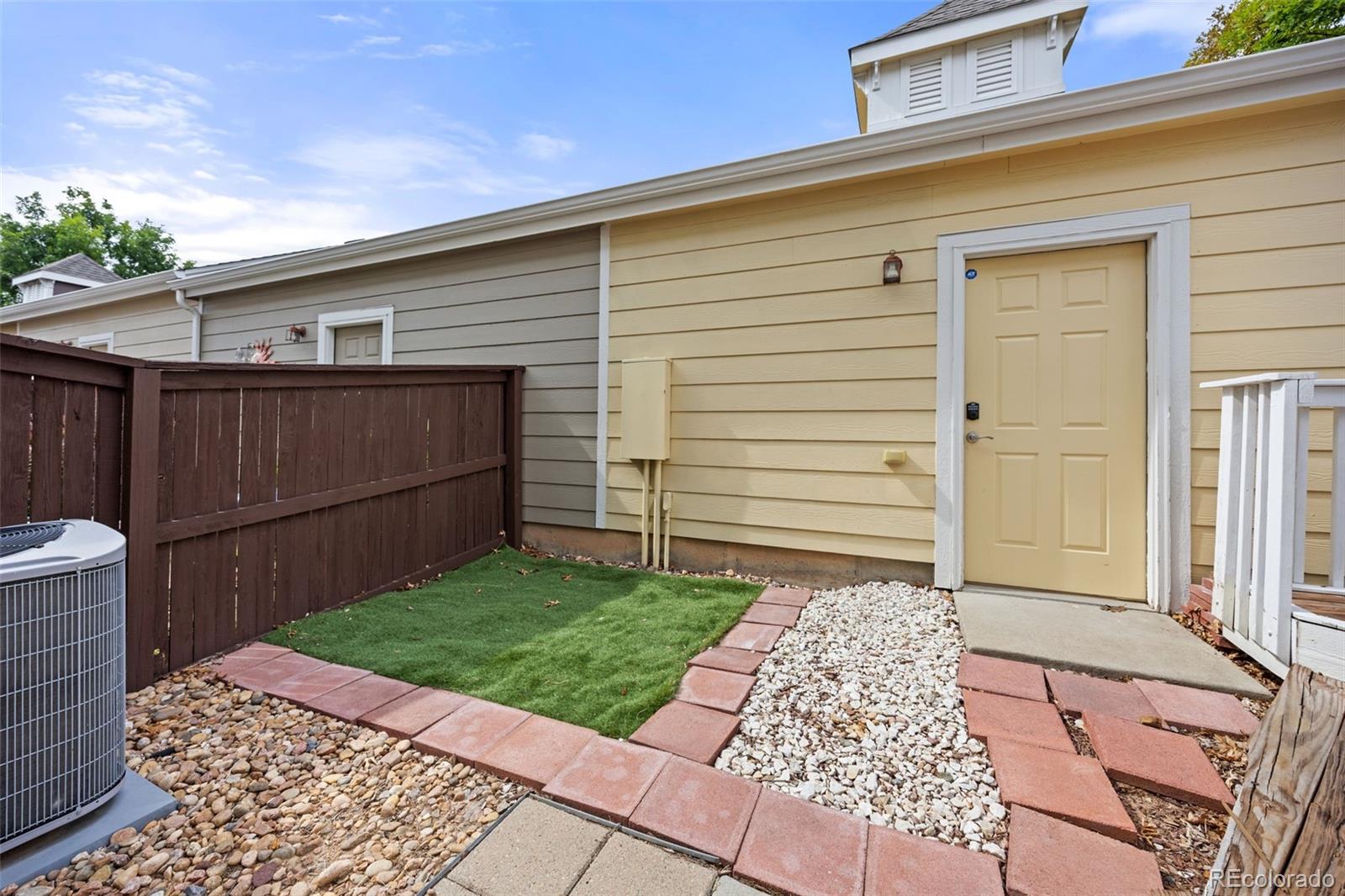 22765 E Ottawa Place