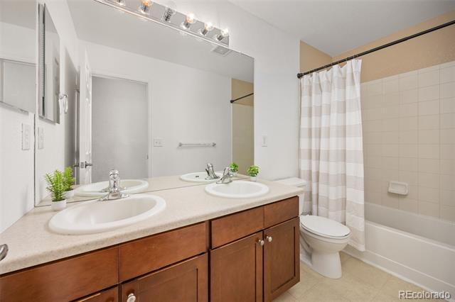 22765 E Ottawa Place