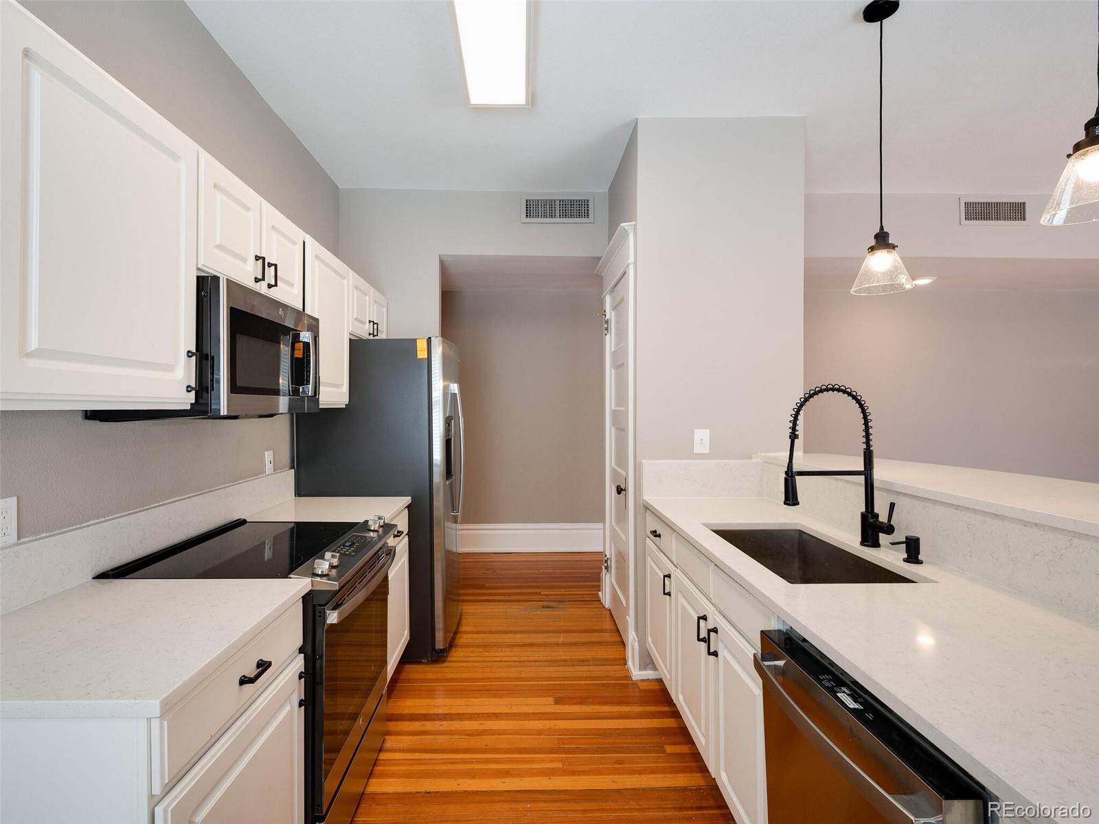 1210 E Colfax Avenue Unit: 308