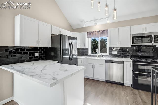 1080 Woodland Avenue