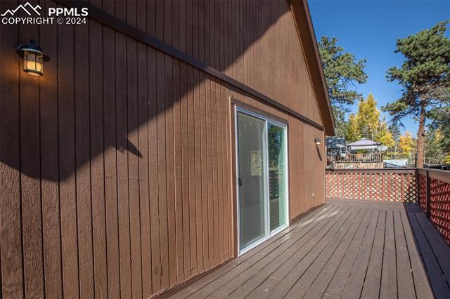 1080 Woodland Avenue