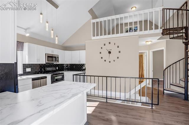 1080 Woodland Avenue