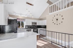 1080 Woodland Avenue