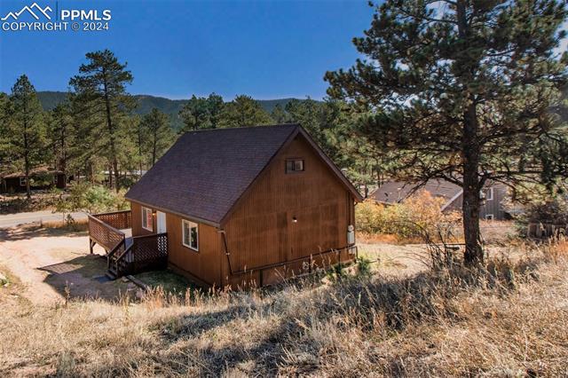 1080 Woodland Avenue