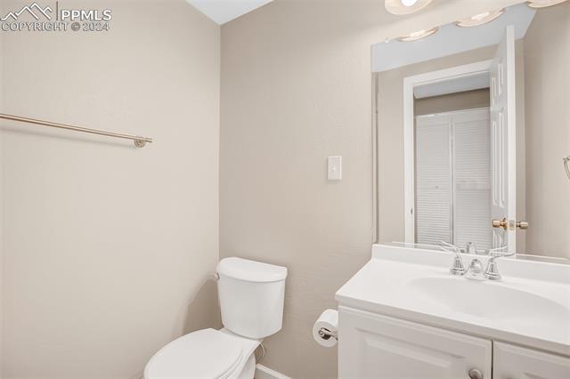 1080 Woodland Avenue