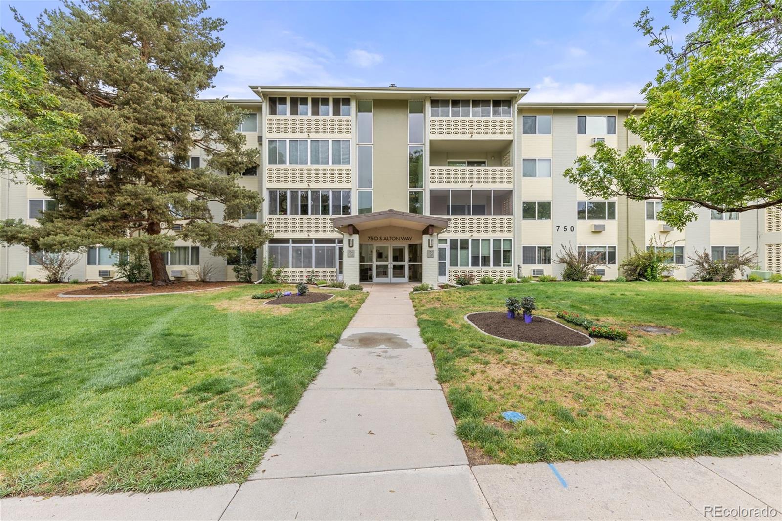 750 S Alton Way Unit: 4C