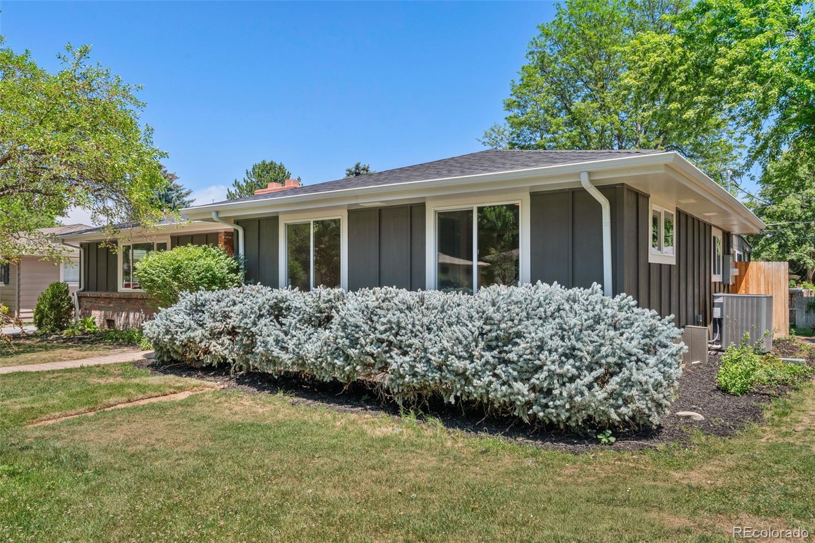 2309 E Floyd Place