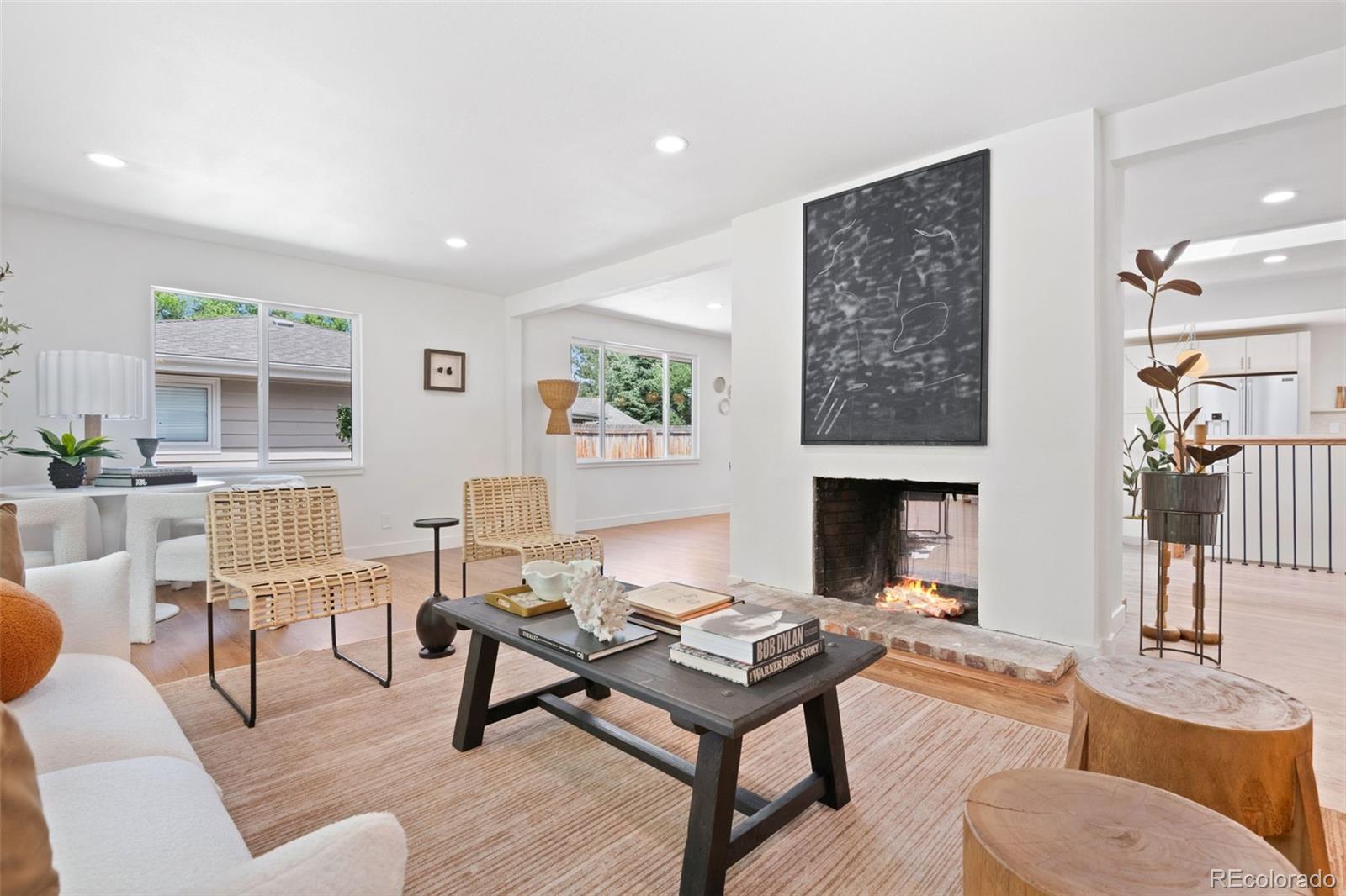 2309 E Floyd Place