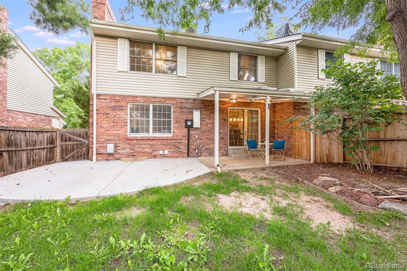 1217 S Carson Way